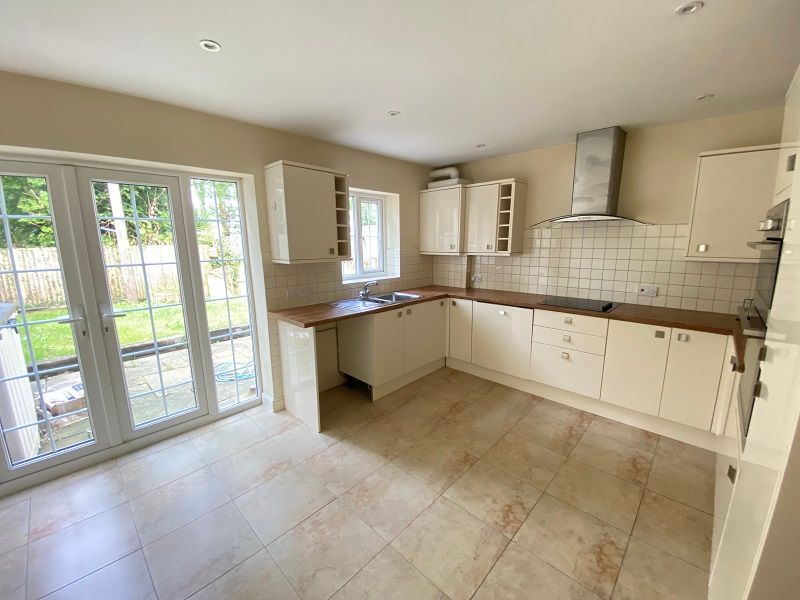 Property photo 3 of 9 Dining Room