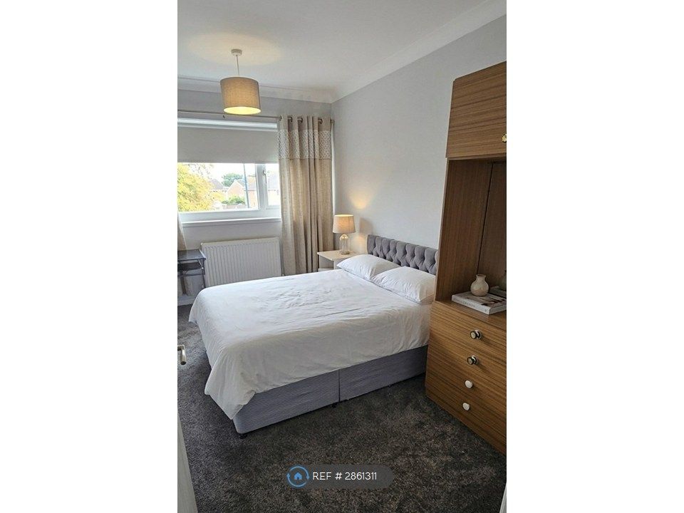 Property photo 2 of 12 Greenland Way B37 7Lt House 1 Rm1