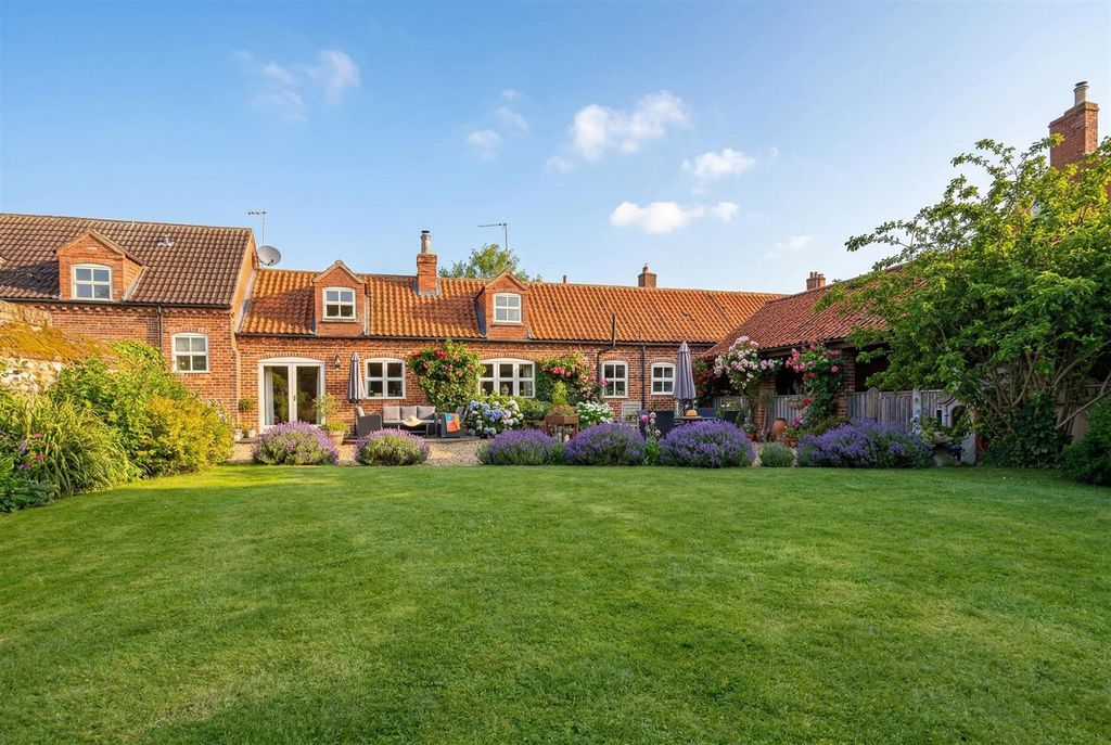 Property photo 2 of 30 Img_9310-Enhanced-1775113818315.Jpg