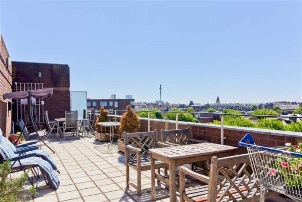 Property photo 2 of 13 46