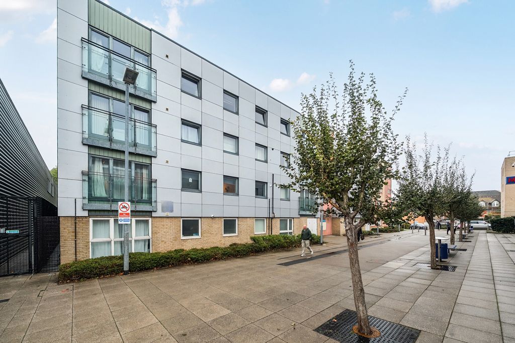 Property photo 1 of 13 1536771-1-1A15A23...
