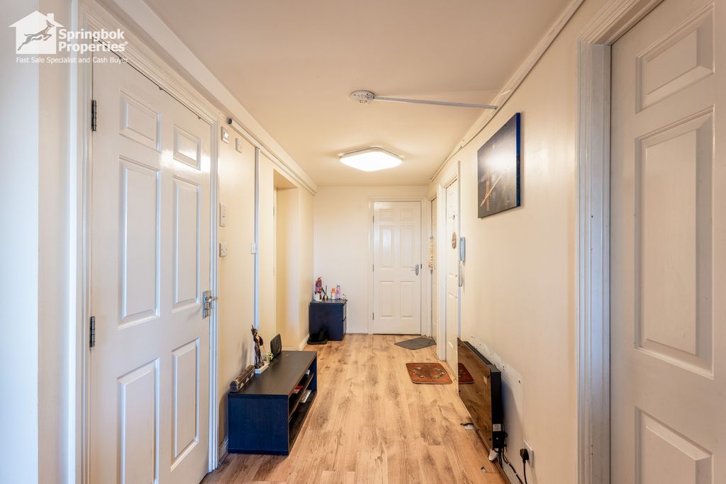 Property photo 2 of 17 Image 1