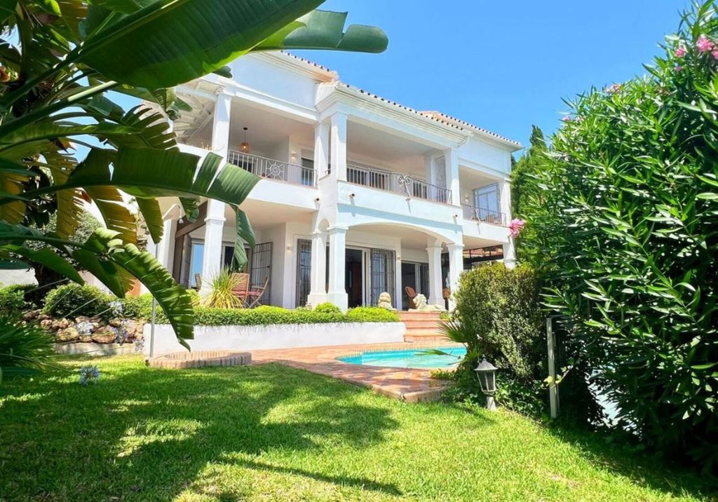 Property photo 2 of 46