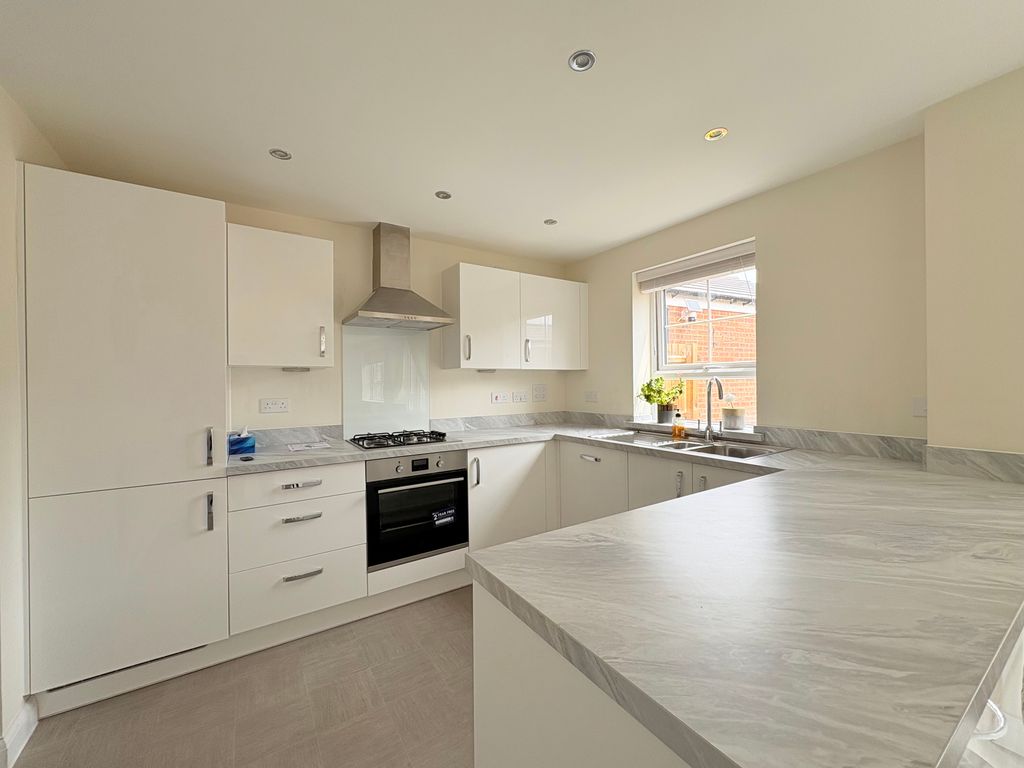 Property photo 3 of 15 Image