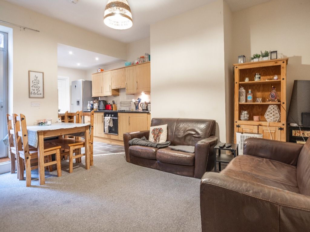 Property photo 1 of 12 3128721