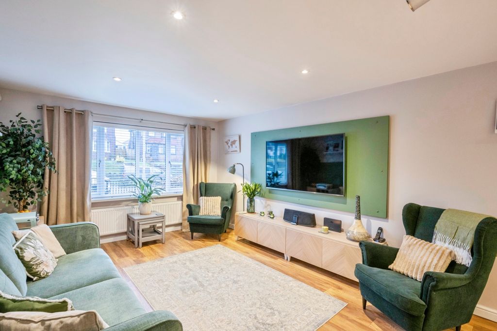 Property photo 3 of 25 13