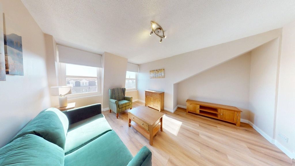 Property photo 2 of 11 Photo 2