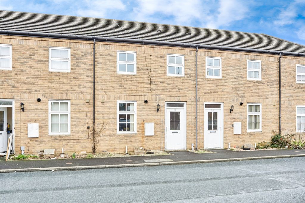 Property photo 1 of 17