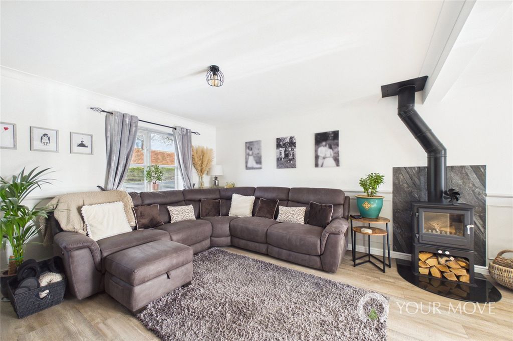 Property photo 2 of 17 Picture No. 03