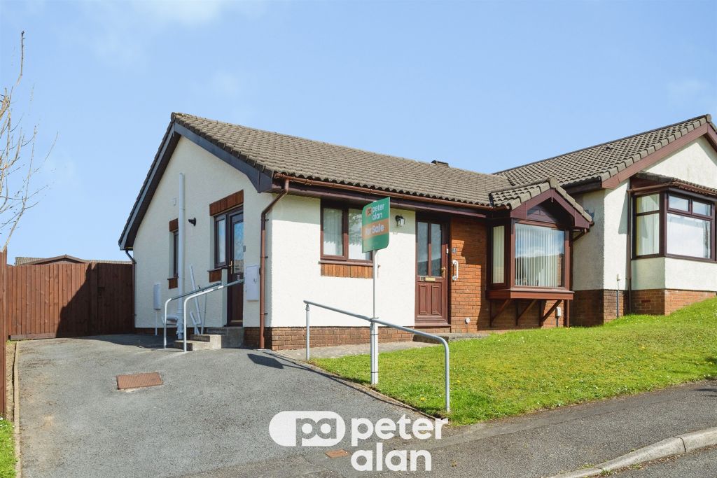 Property photo 2 of 13