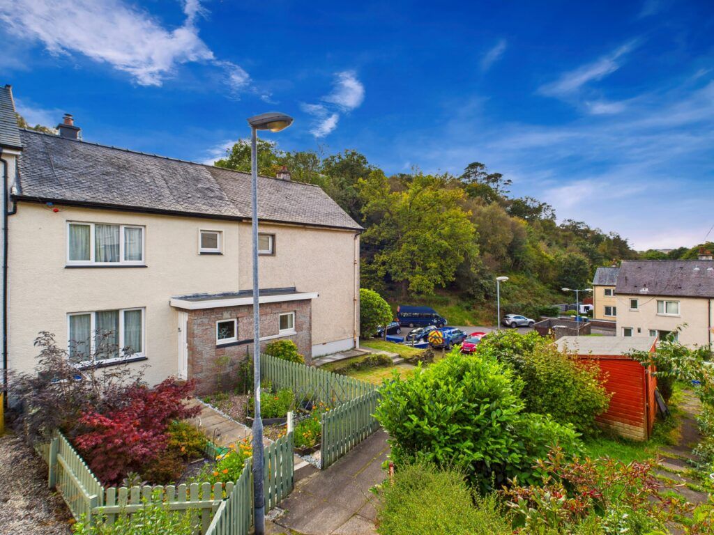 Property photo 1 of 25