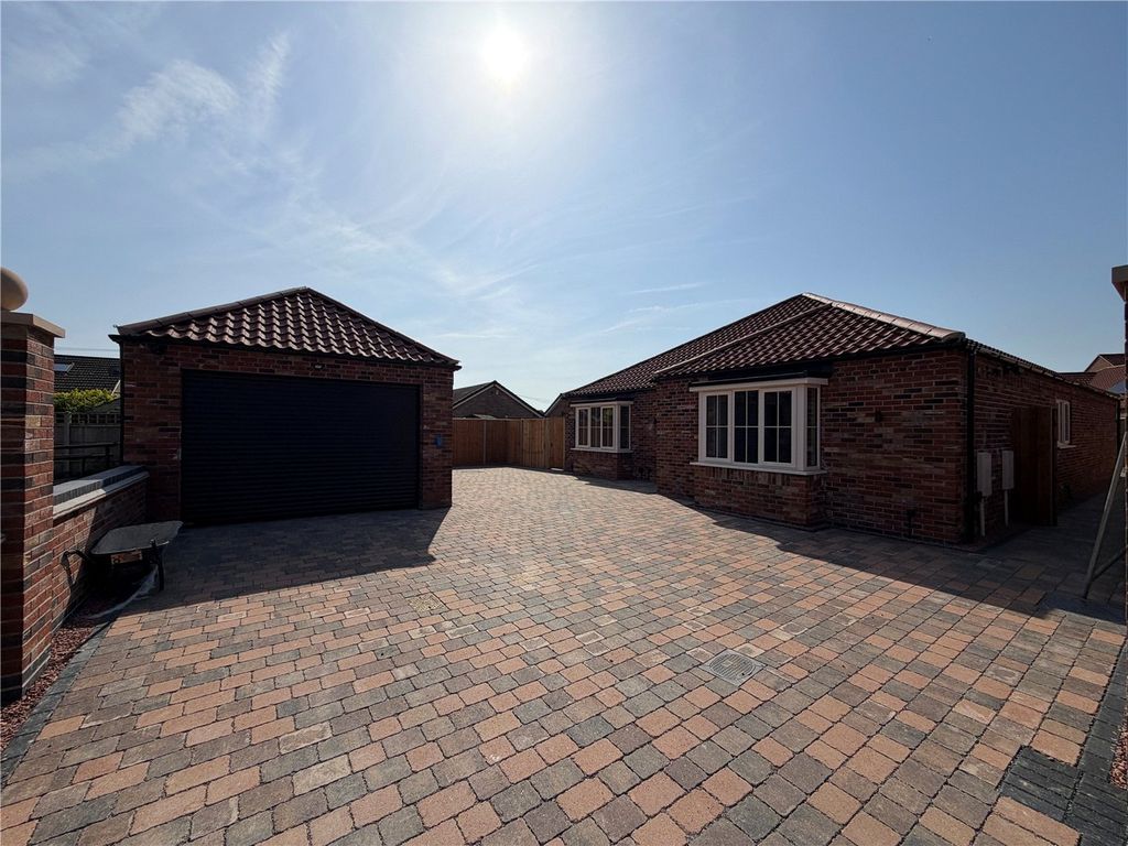 Property photo 2 of 4 Picture No. 01