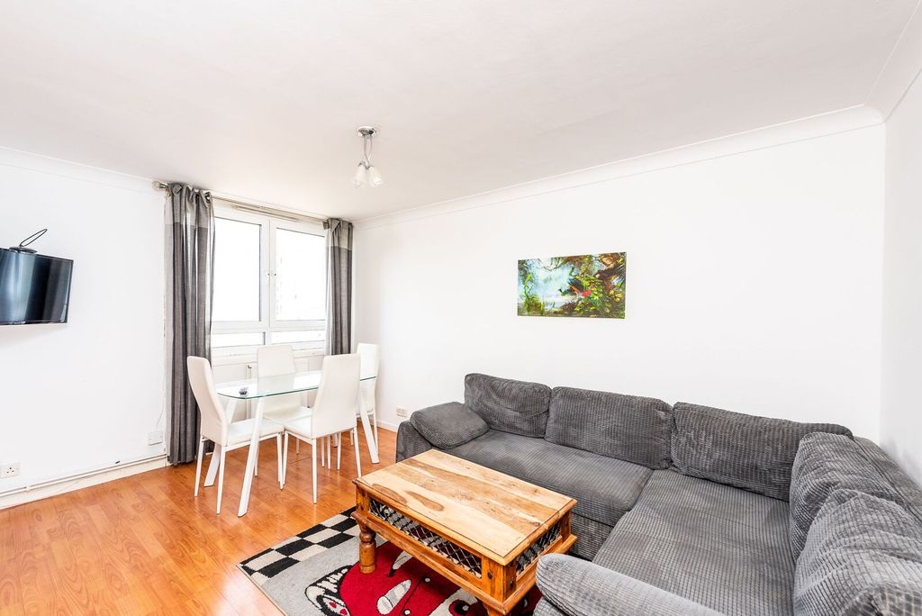 Property photo 1 of 5