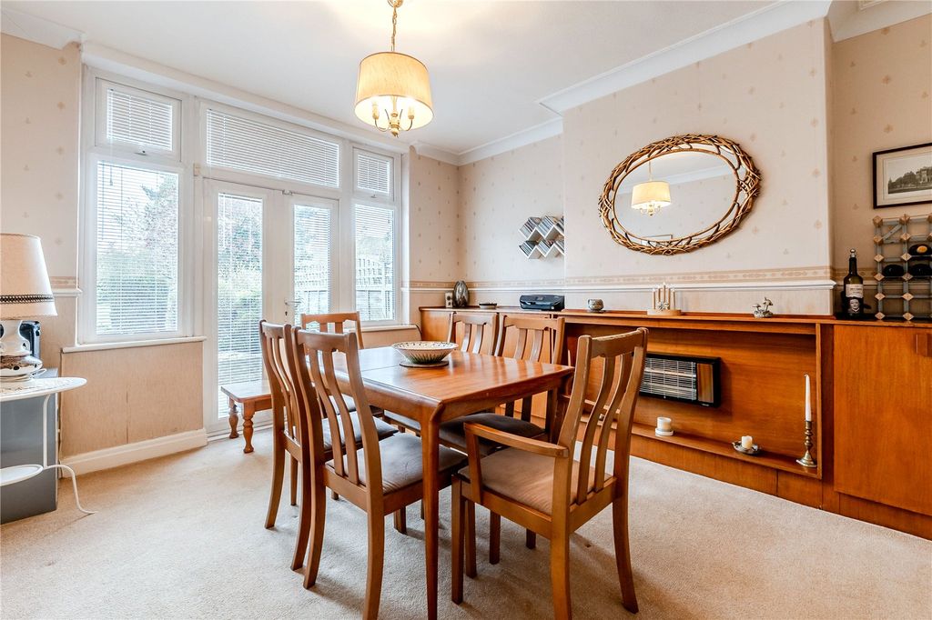 Property photo 2 of 18 Dining Room