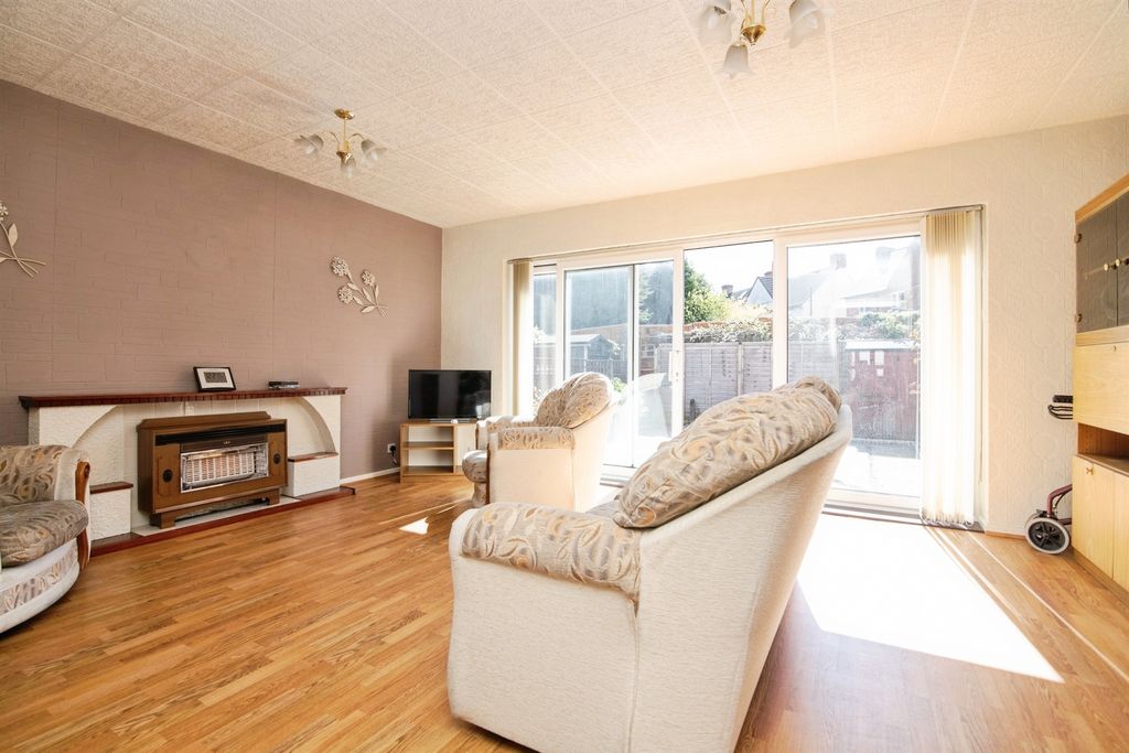 Property photo 3 of 31