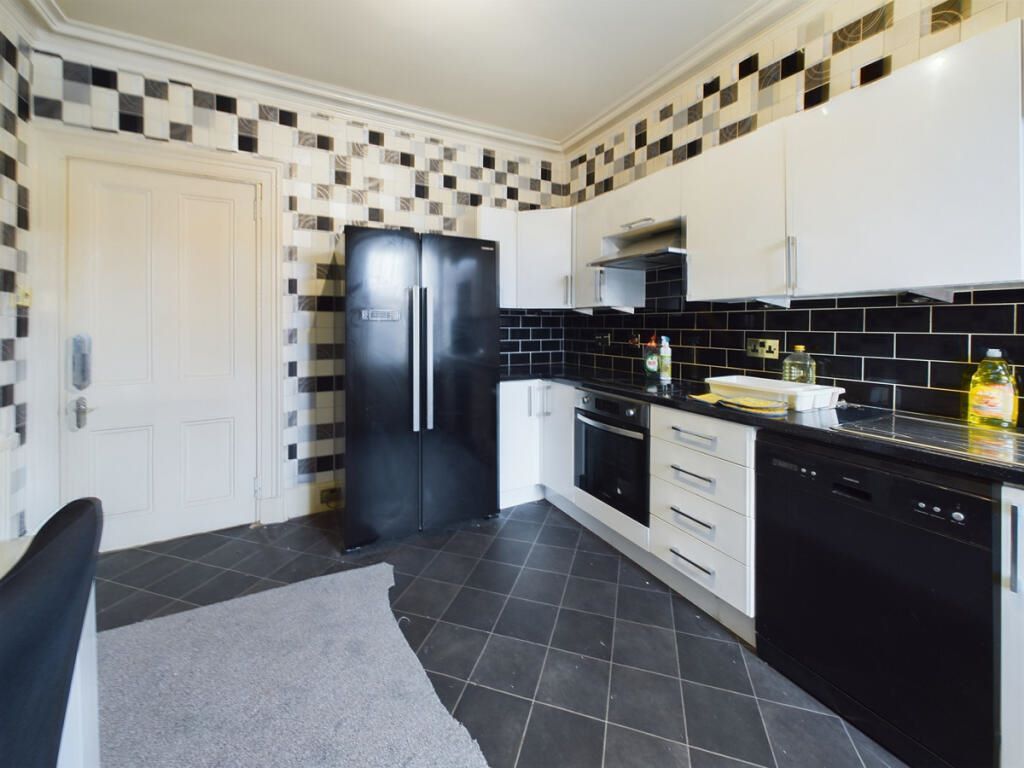 Property photo 3 of 26