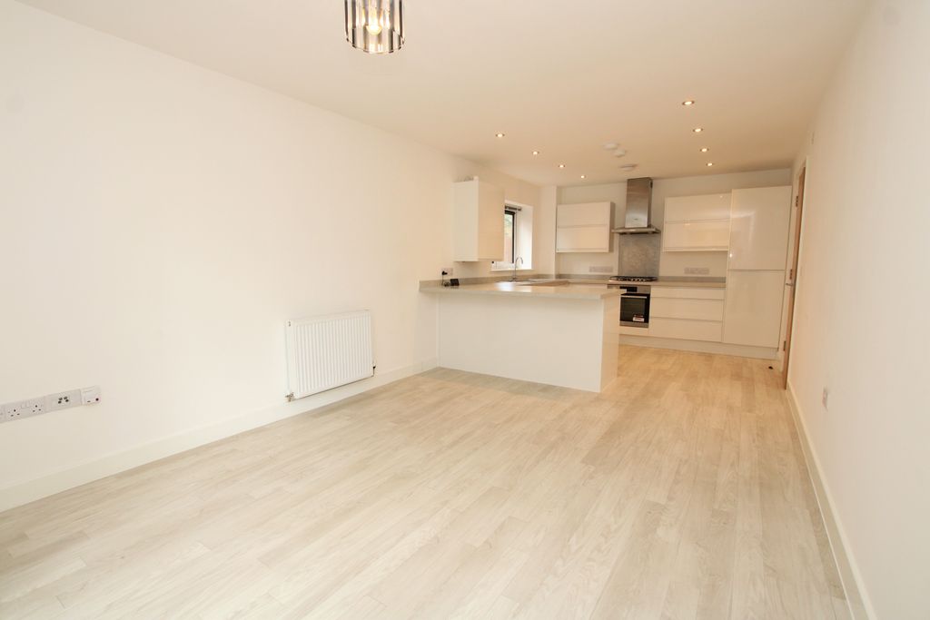 Property photo 3 of 10 Img_24255_4_Original