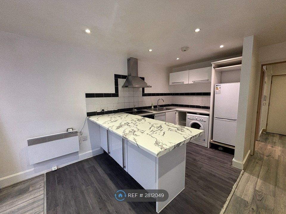 Property photo 2 of 7 Kitchen