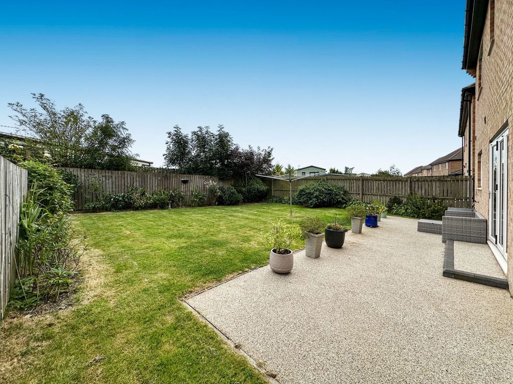 Property photo 3 of 19 Photo 11