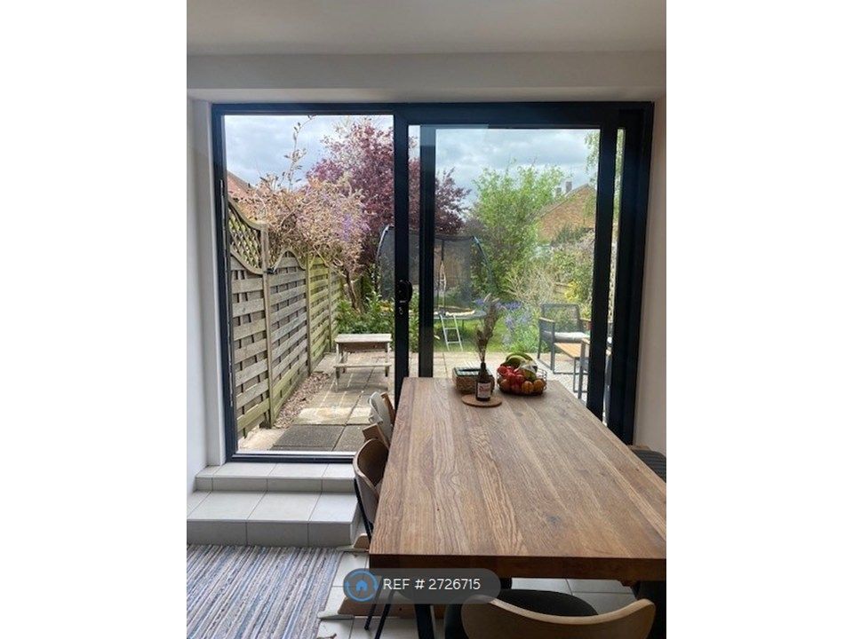 Property photo 1 of 17 Kitchen