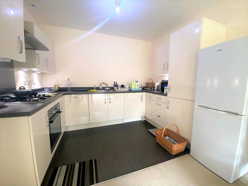 Property photo 3 of 6