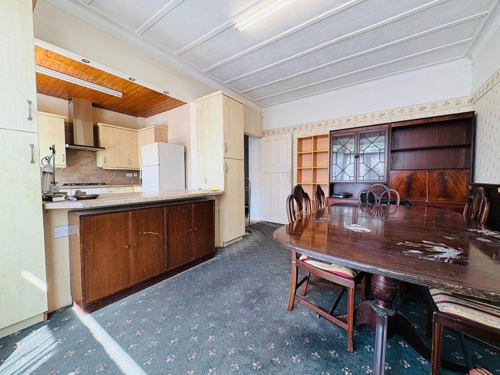 Property photo 3 of 15 Original-1568DC3A-895E-4Dea-8D9B-20De0A7D1Dff.Jpeg