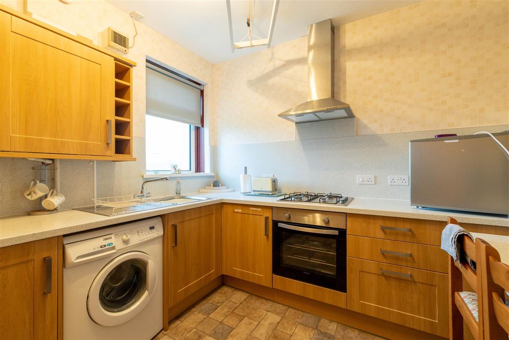 Property photo 3 of 16 S005.Jpg