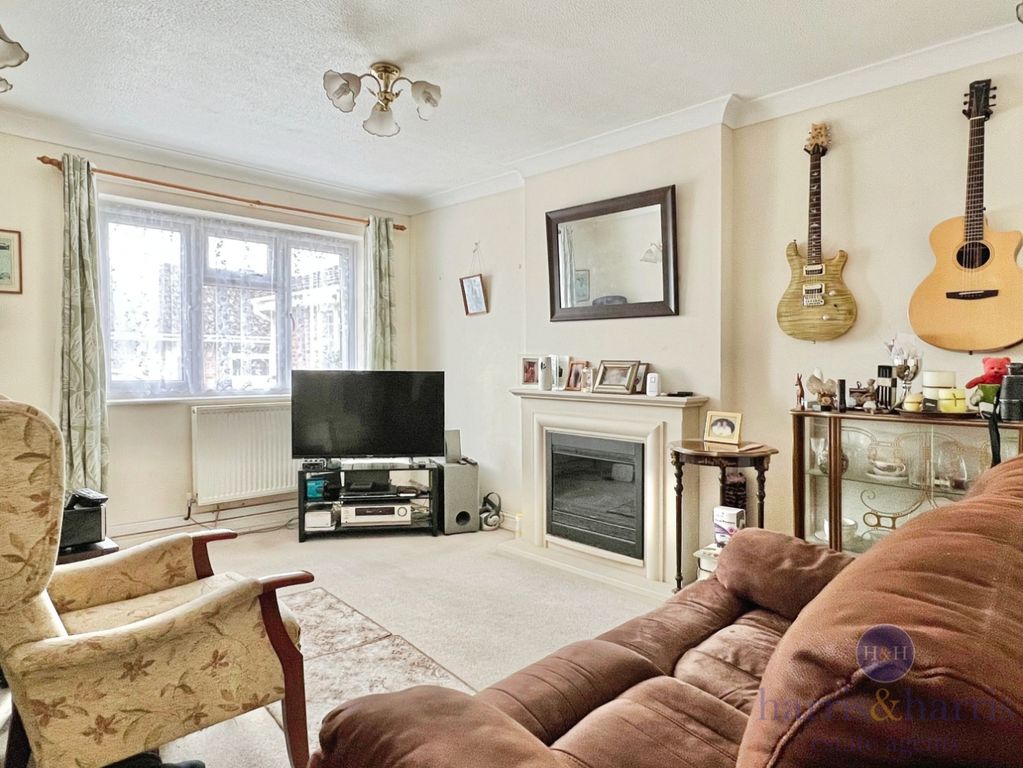 Property photo 2 of 10 Pbox-Img.Jpeg