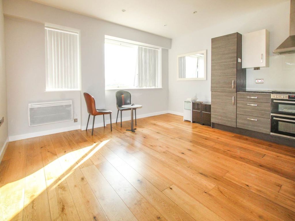 Property photo 3 of 12 Img_2062