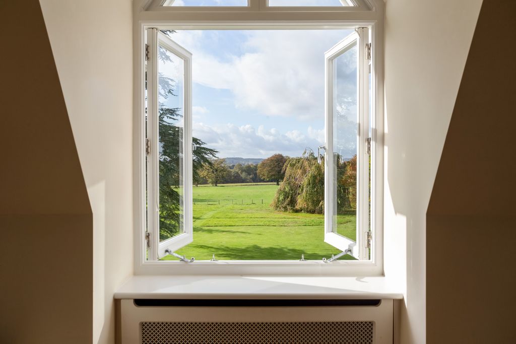 Property photo 2 of 8 2