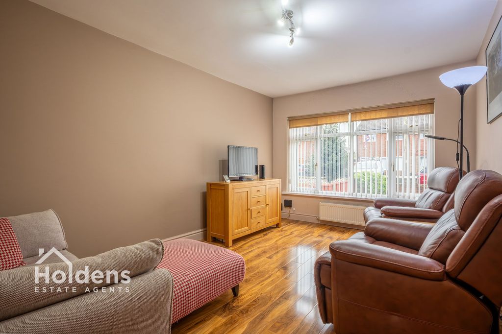 Property photo 2 of 19