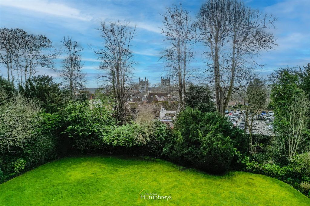 Property photo 3 of 11 Dji_0461-Hdr-2.Jpg