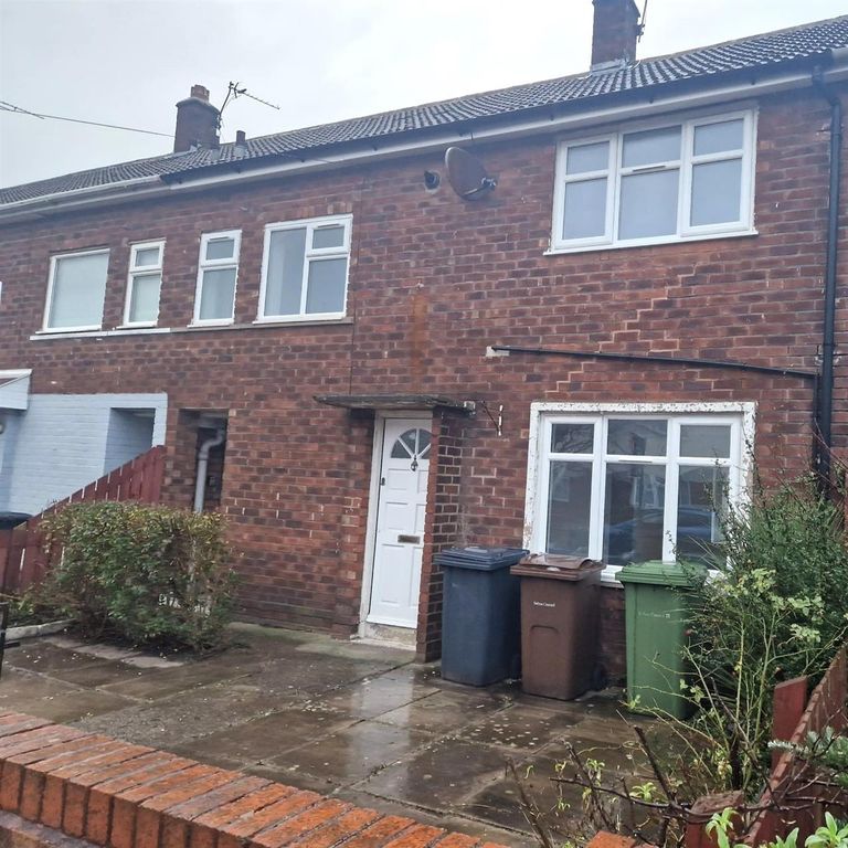 Property photo 2 of 13