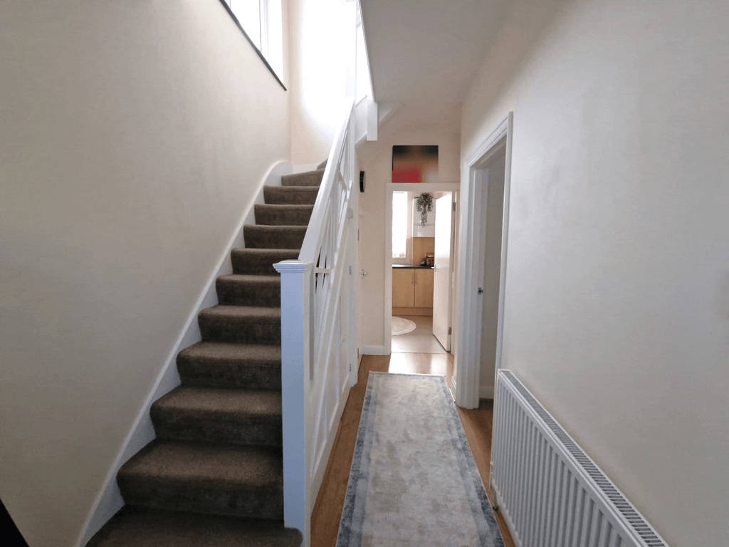 Property photo 2 of 13 Gallery