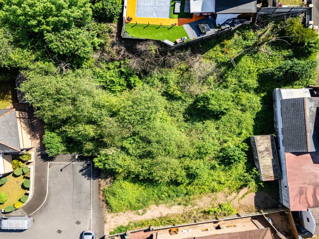 Property photo 3 of 4 7