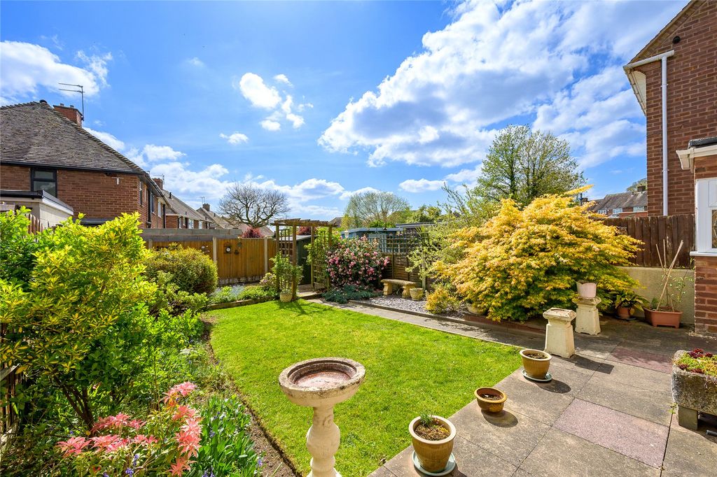 Property photo 2 of 27 Picture No. 21