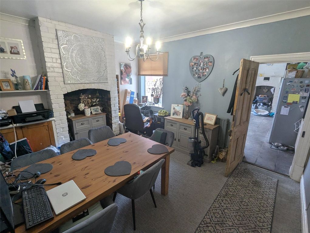 Property photo 3 of 24 Dining Room