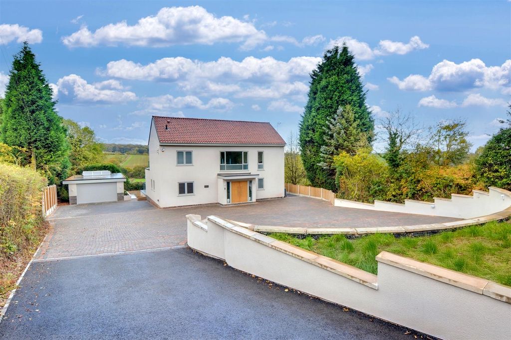 Property photo 1 of 28 Front