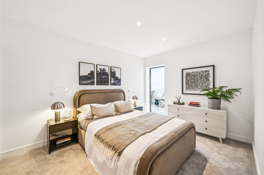 Property photo 3 of 16 Picture No. 06