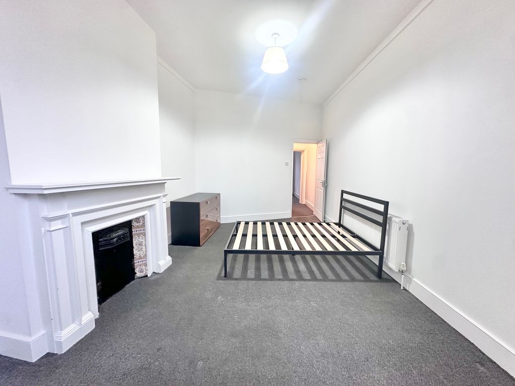 Property photo 2 of 9 Bedroom 2