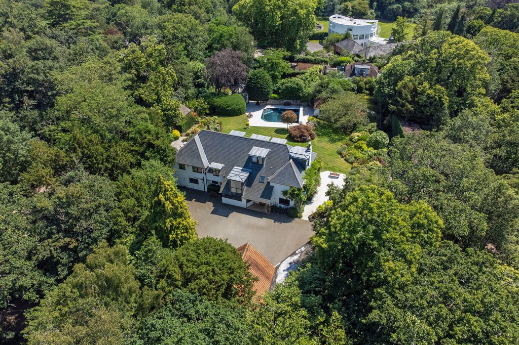 Property photo 1 of 20