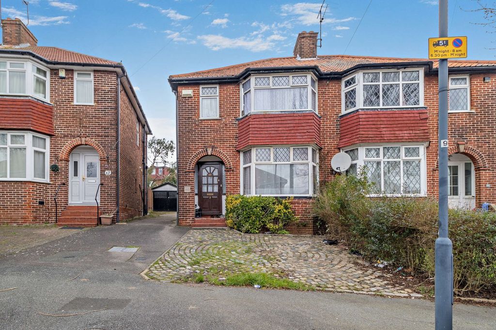 Property photo 1 of 15