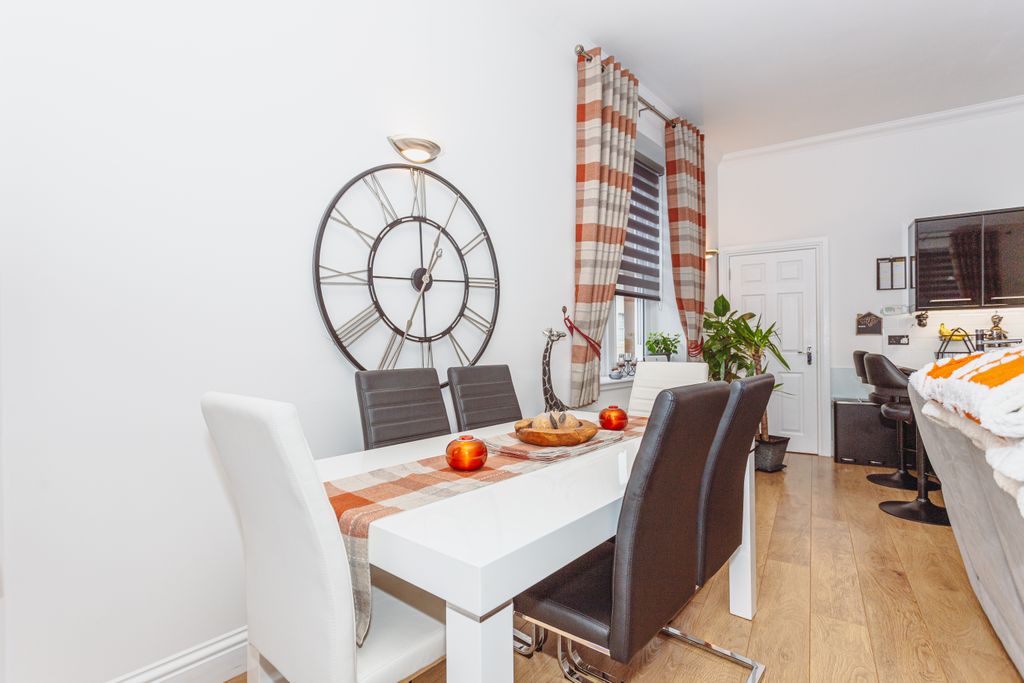 Additional image 9 of 3 bed flat for saleIrish Street, Dumfries DG1