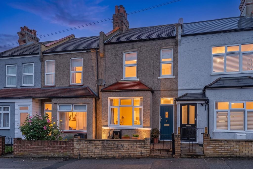 Property photo 1 of 15 29 Constance Dusk .Jpg