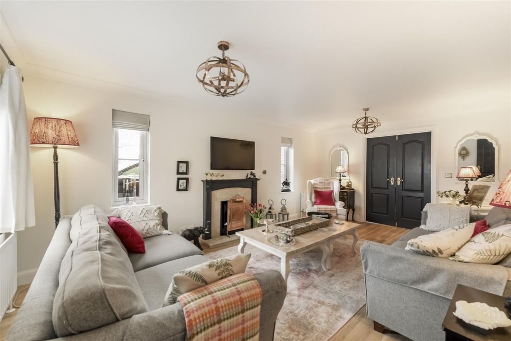 Property photo 3 of 27 17