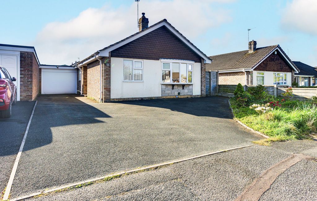 Property photo 1 of 25