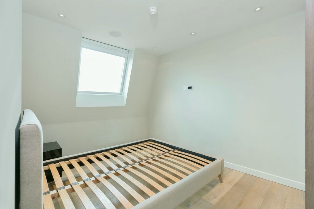 Property photo 3 of 6 Picture No. 04