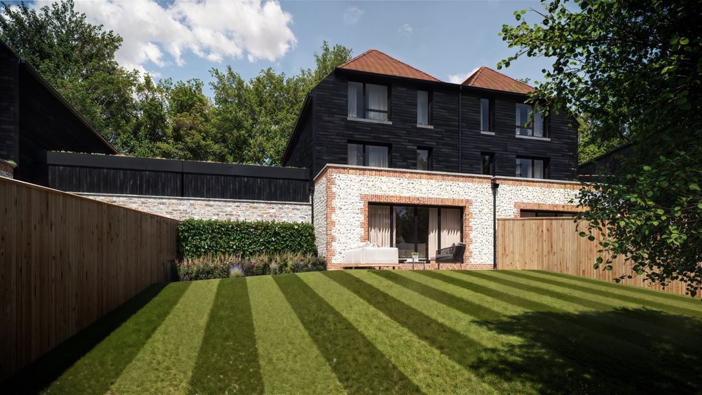 Property photo 2 of 6 4997174