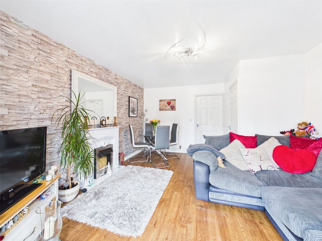 Property photo 2 of 14 Picture No. 05