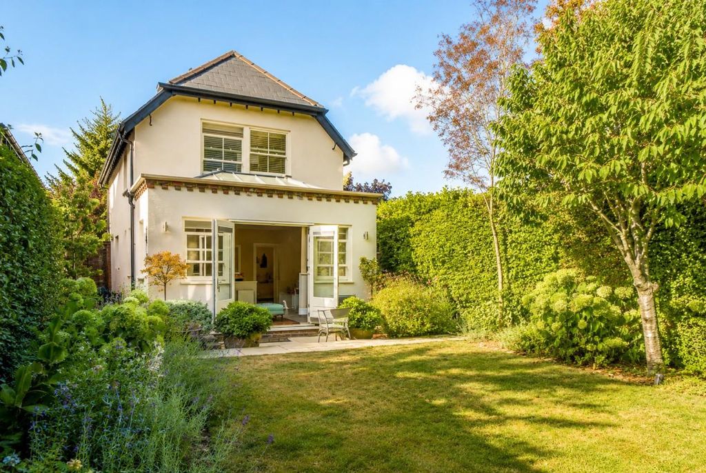 Property photo 1 of 23 Bfa5481A-7103-4954-A62A-B77Edf7Fdf8E.Jpg